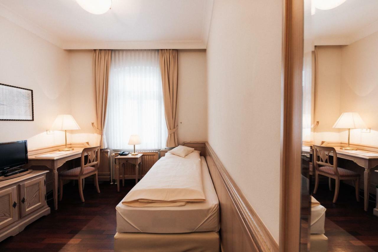 Standard Single Room,1009988695:JPEG