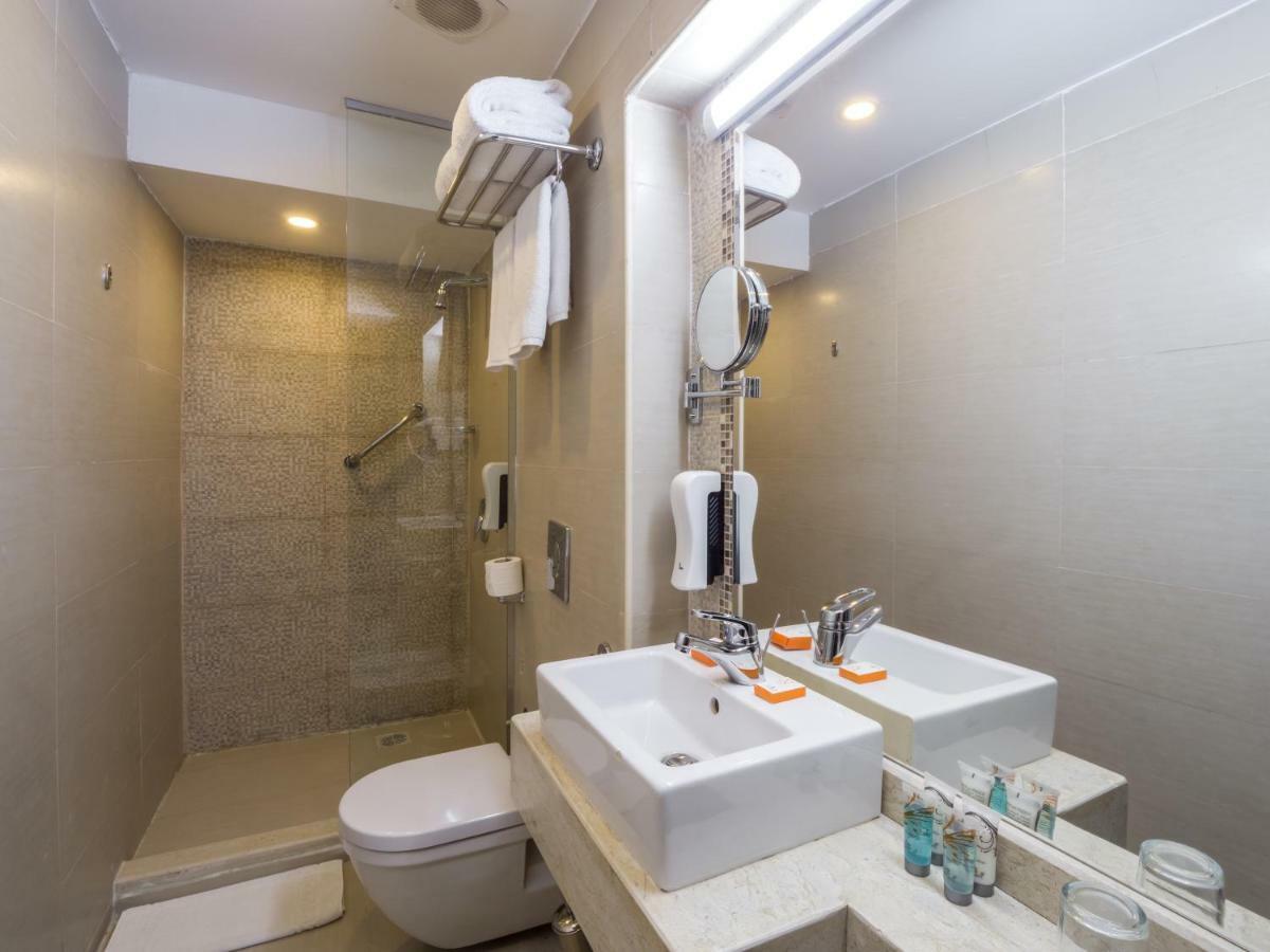 Family Suite,832478003:JPEG