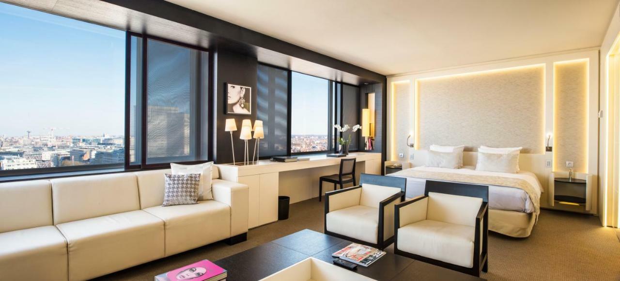 Panorama Suite Lounge Access