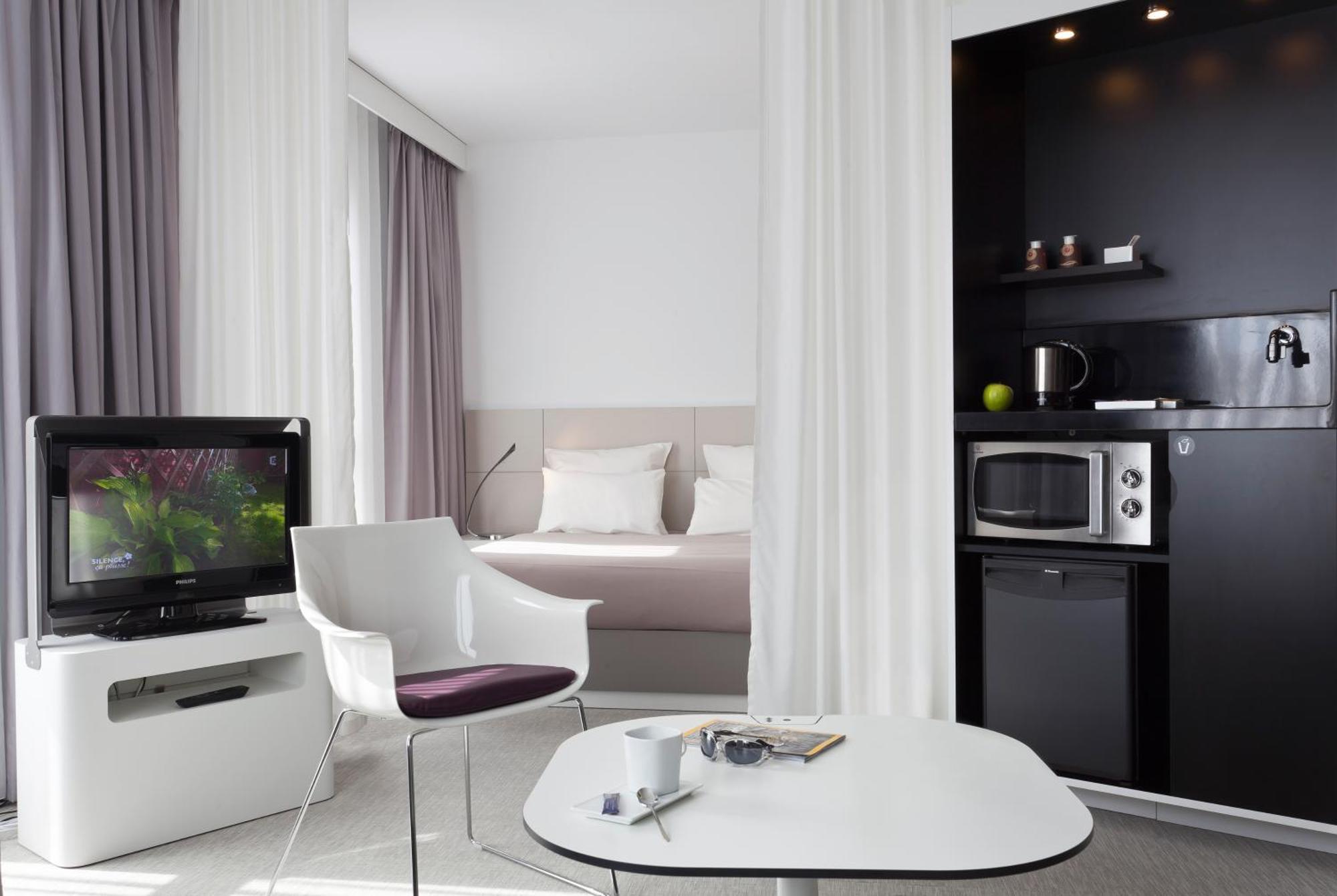 Suite View,155404682:JPEG