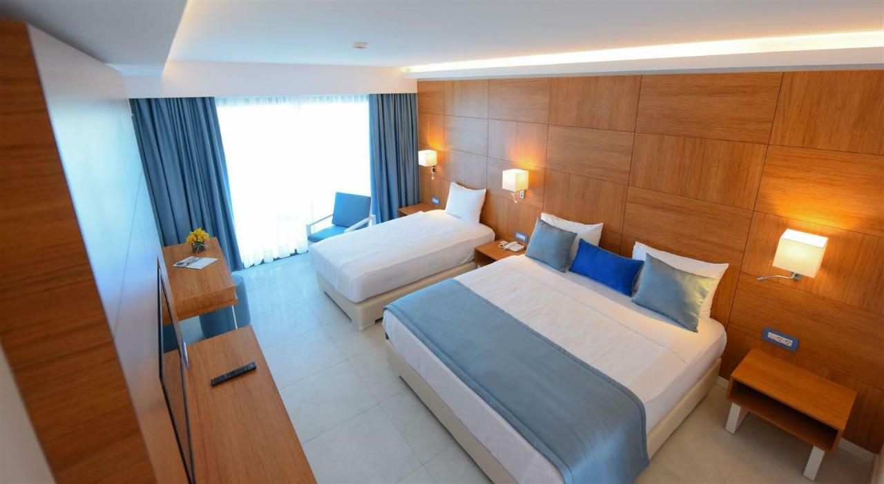Superior Double or Twin Room Garden View