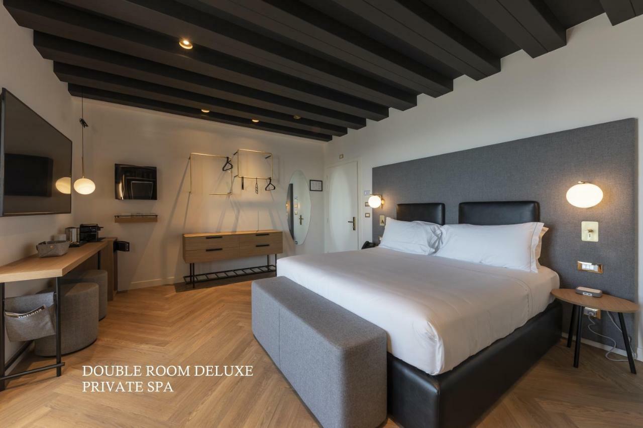 Deluxe Private SPA Double Room Terrace Lake View,806611389:JPEG