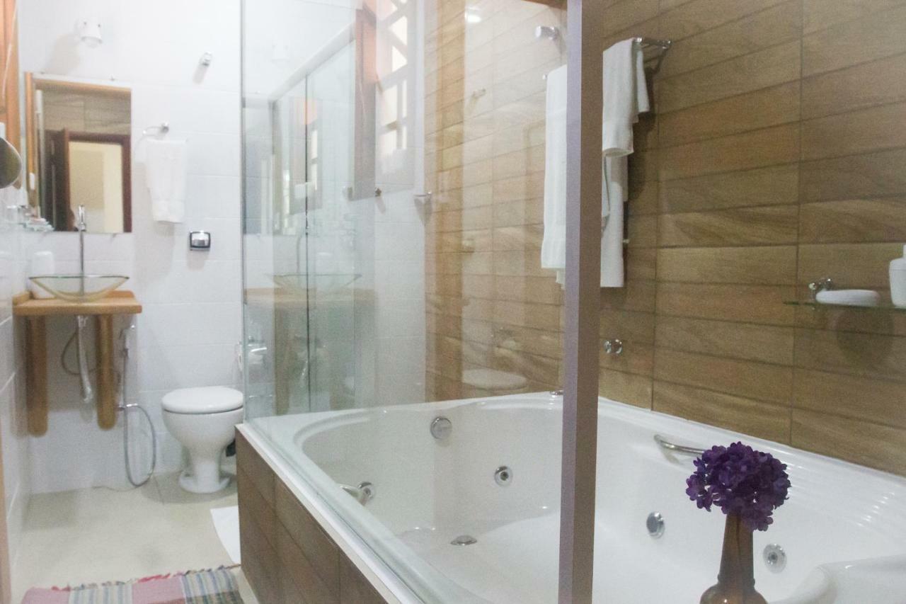 Quarto Duplo Deluxe com Banheira