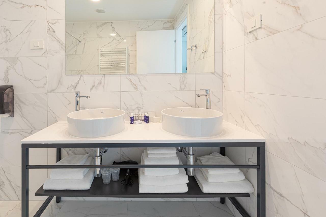 Superior Doppelzimmer mit Meerblick und Balkon