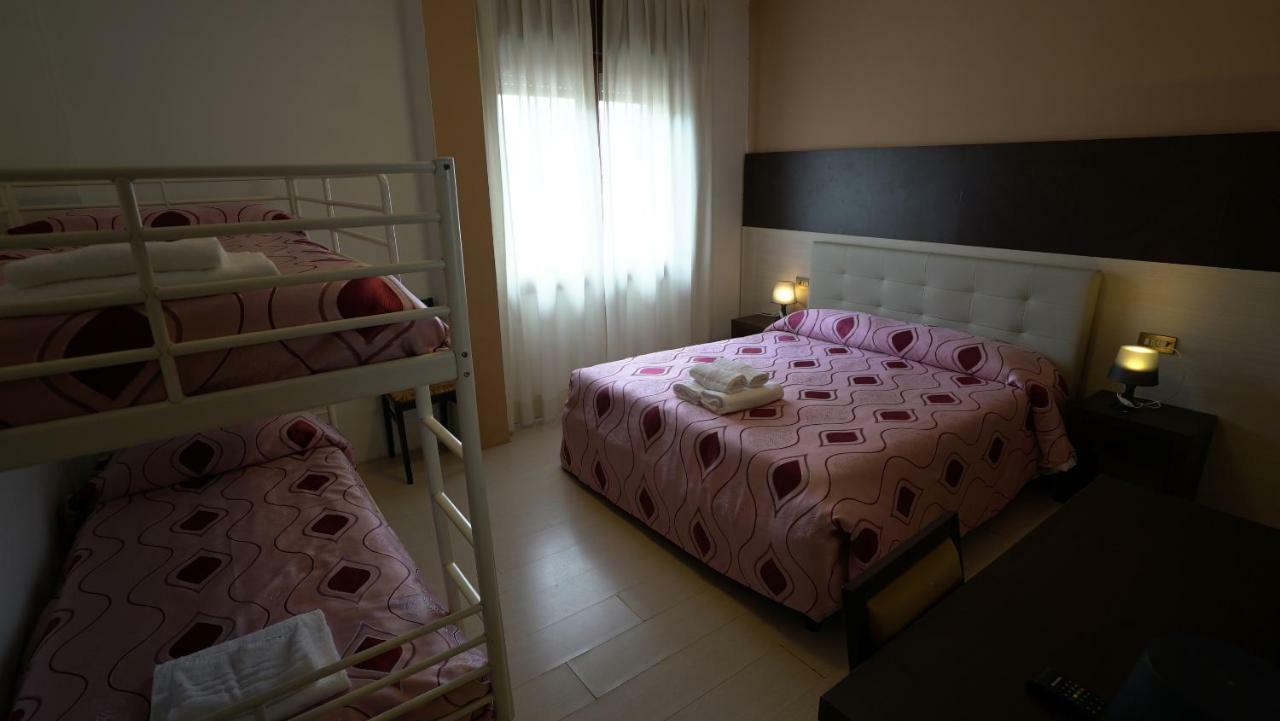 Camera Familiare con Bagno