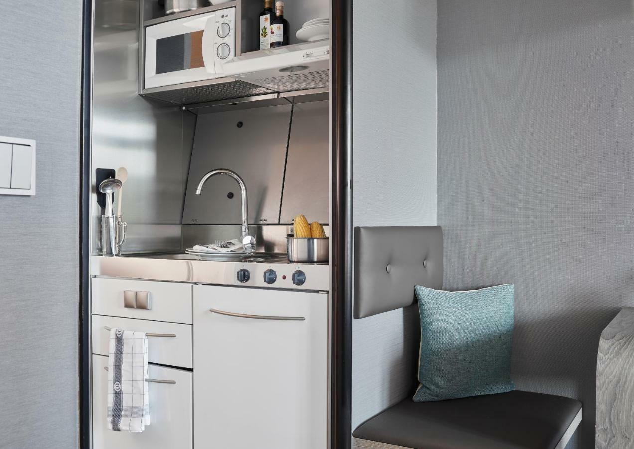 Double Apartment Long