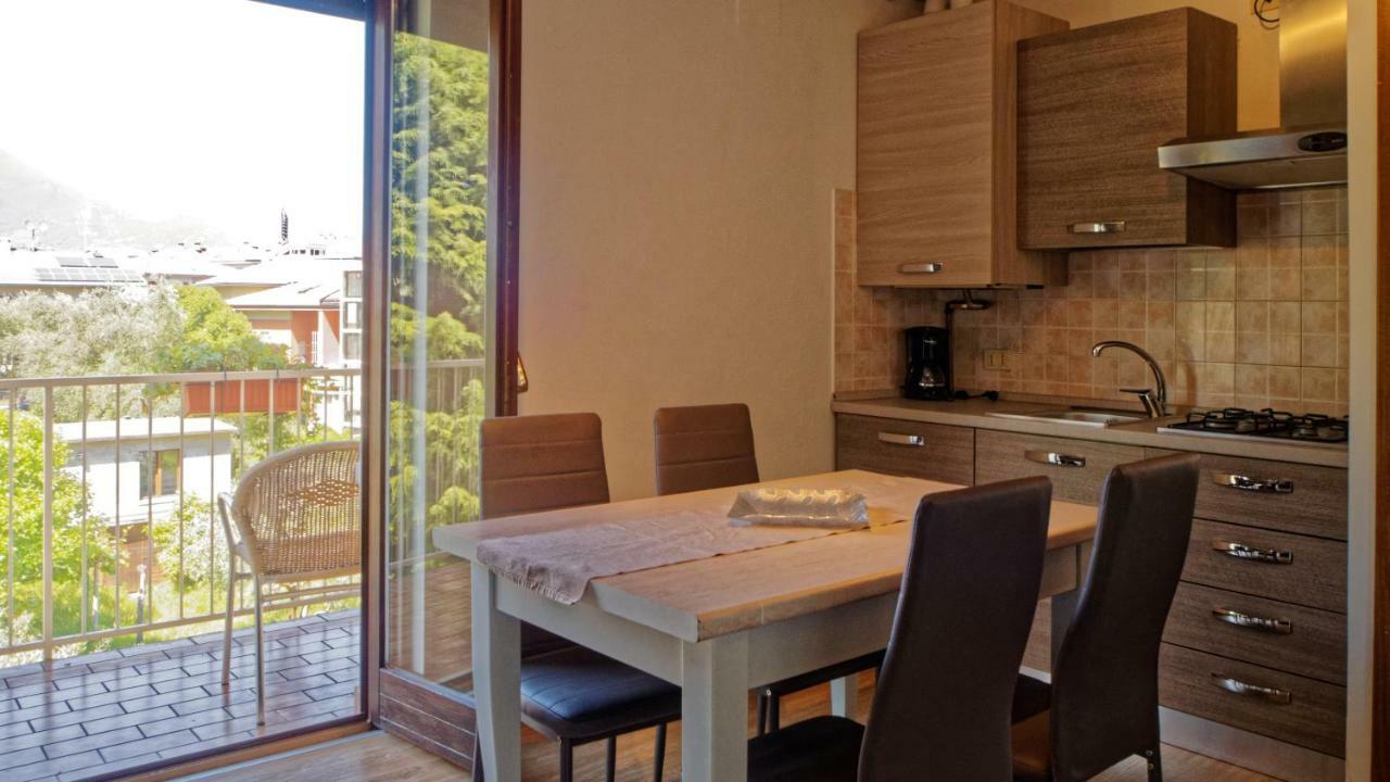 Appartement met 1 Slaapkamer en een Balkon