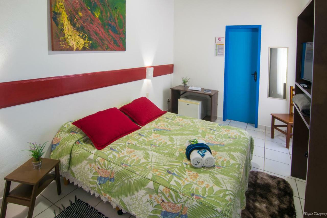 Quarto com Cama de Casal ou 2 de Solteiro
