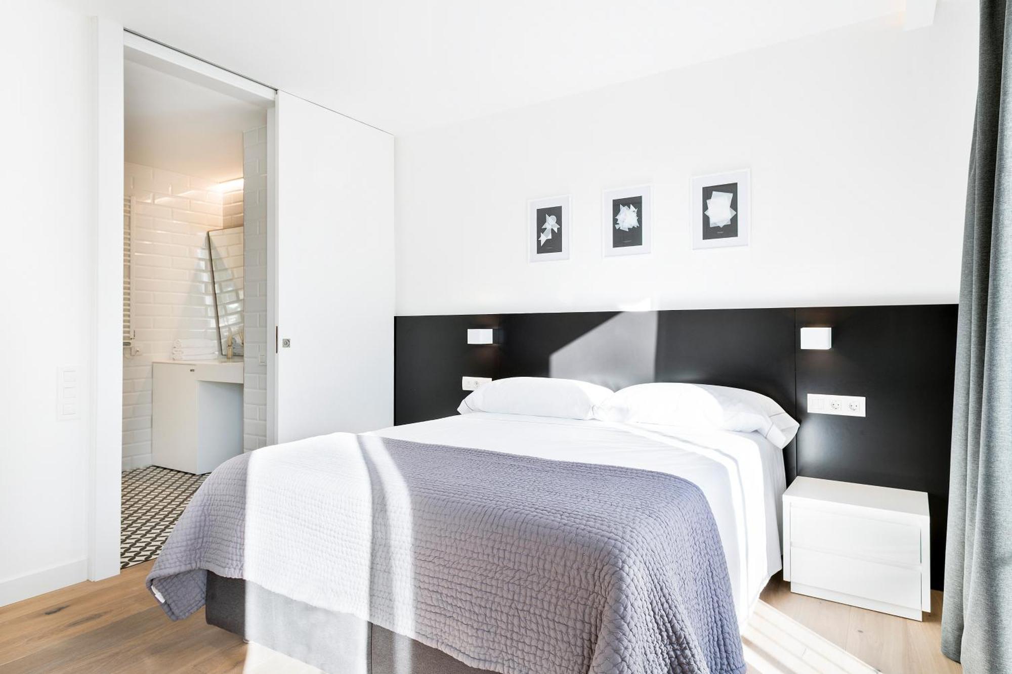 One-Bedroom Apartment,820698299:JPEG