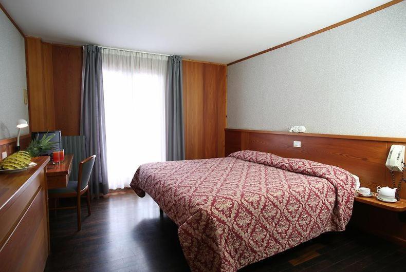 Double Room,823269311:JPEG