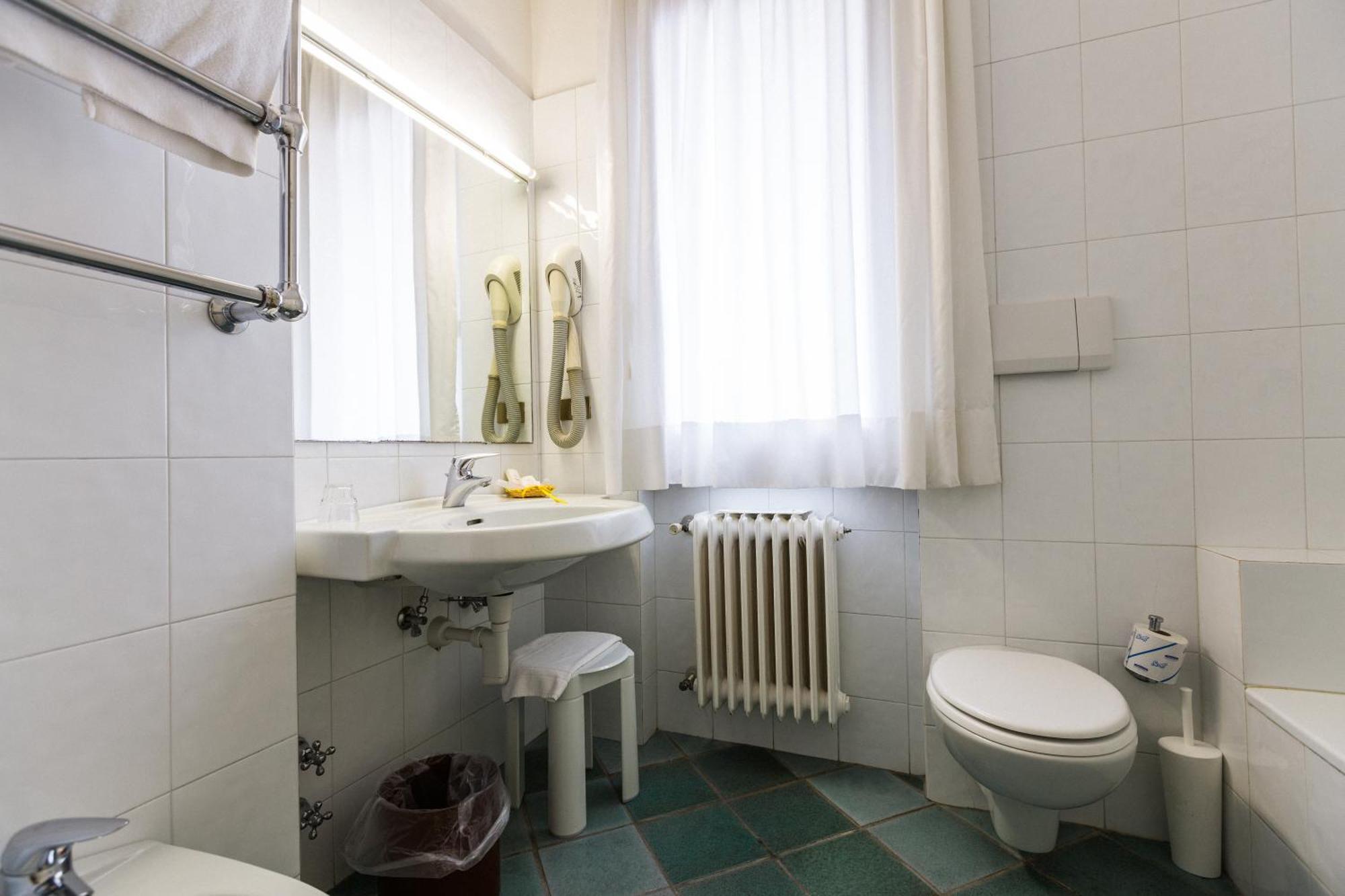 Double Room with Balcony and Harbour View,1259686663:JPEG
