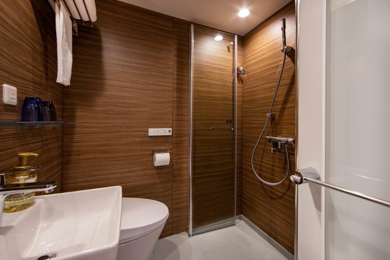 Quarto Hollywood com 2 Camas de Solteiro