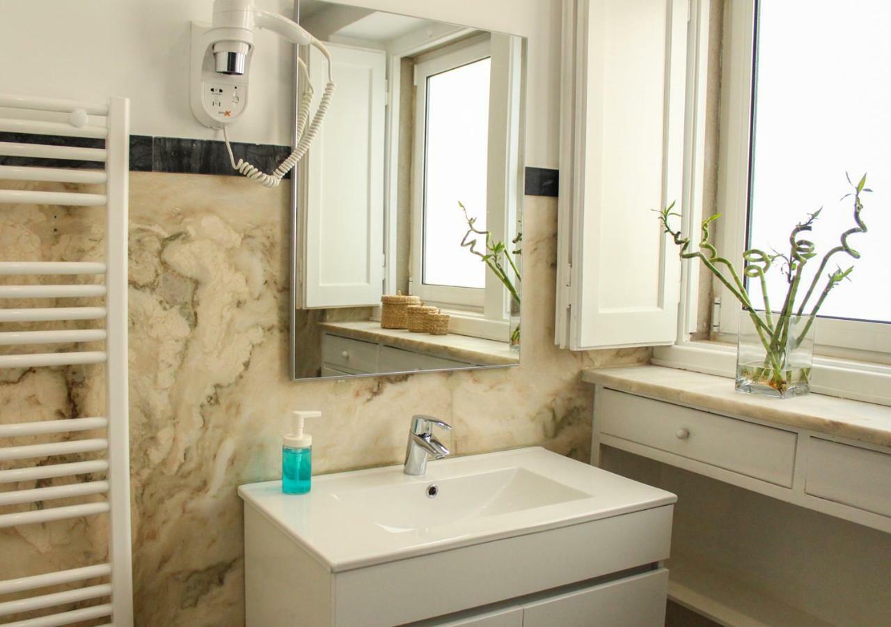 Quarto Duplo Standard com Casa de Banho Partilhada