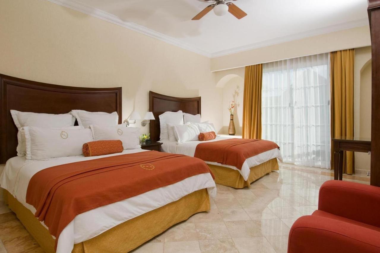 Chambre avec 2 Grands Lits Queen-Size