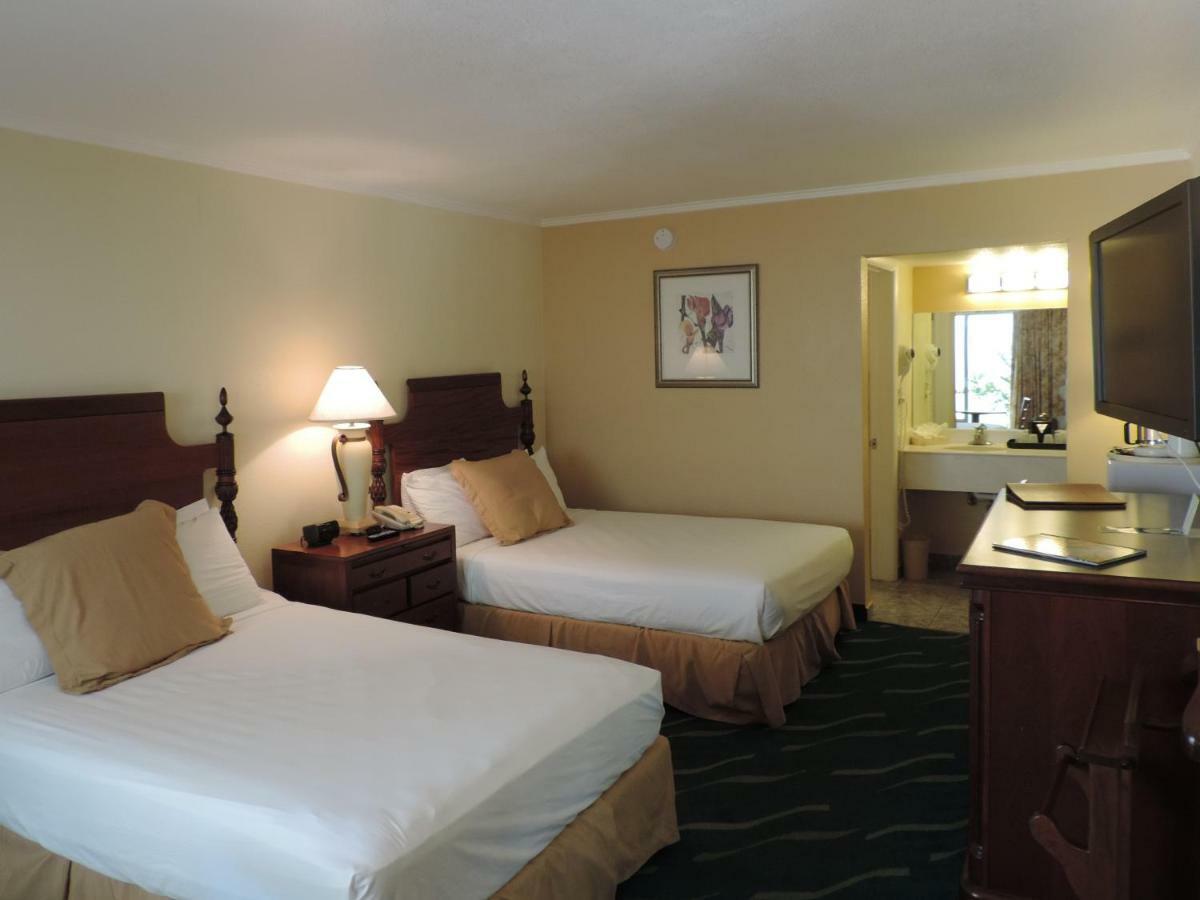 Queen Room with Two Queen Beds,1211573041:JPEG