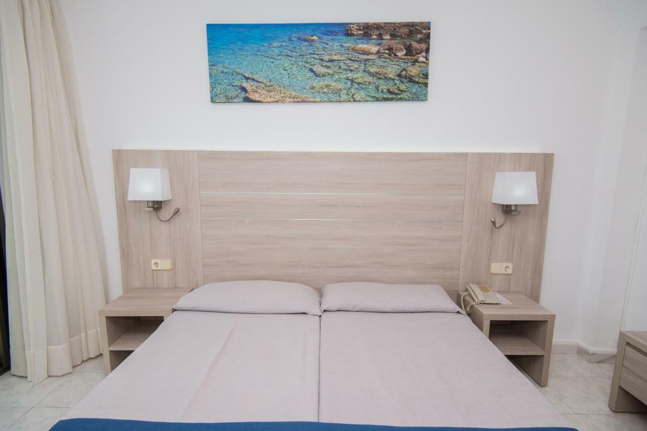 Doppelzimmer mit Poolblick