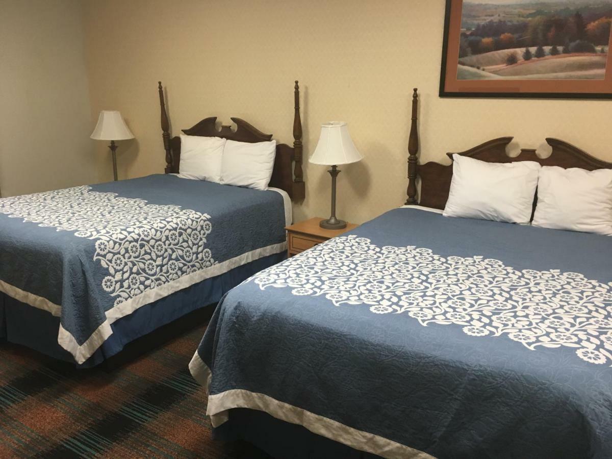 Deluxe Double Room with Two Double Beds - Non-Smoking