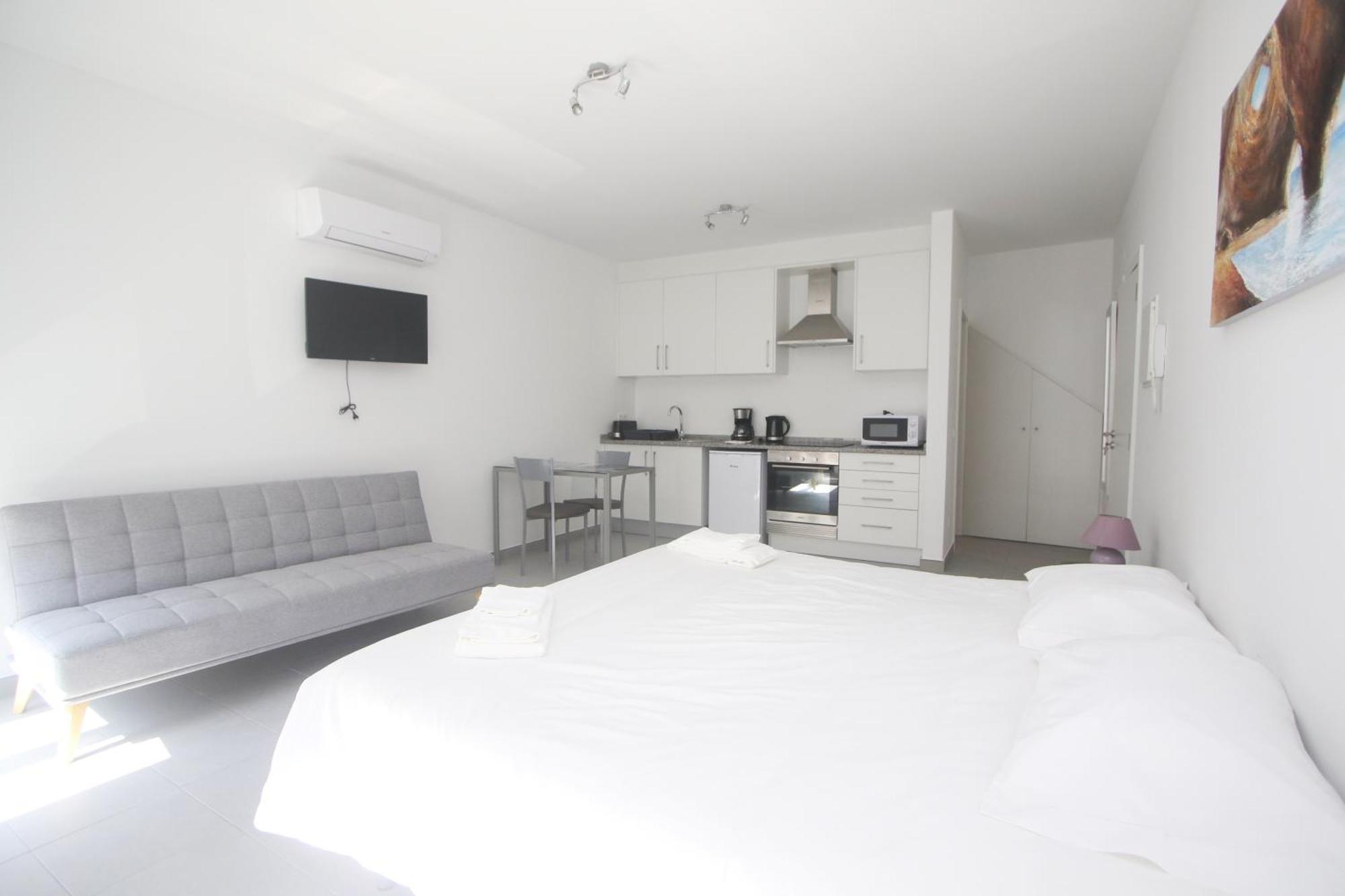 Doppel-/Zweibettzimmer mit eigenem Bad