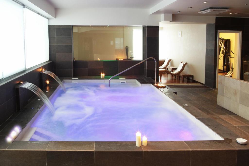 Chambre Double ou Lits Jumeaux Classique avec accès au SPA.