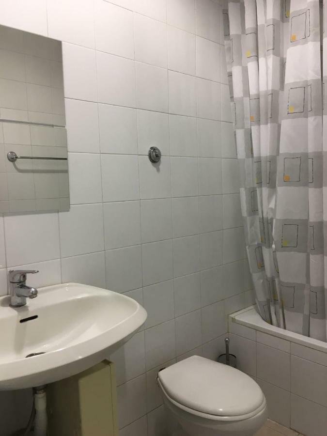 Quarto Quádruplo com Banheiro Compartilhado