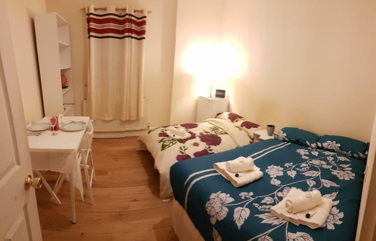Quarto Duplo com Casa de Banho Privativa