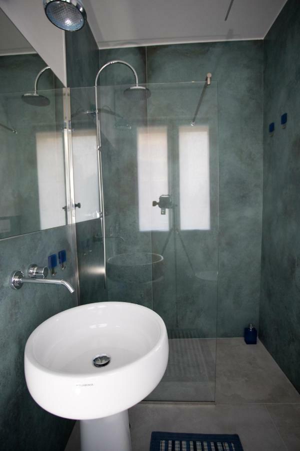 Kamer met Queensize Bed en Balkon
