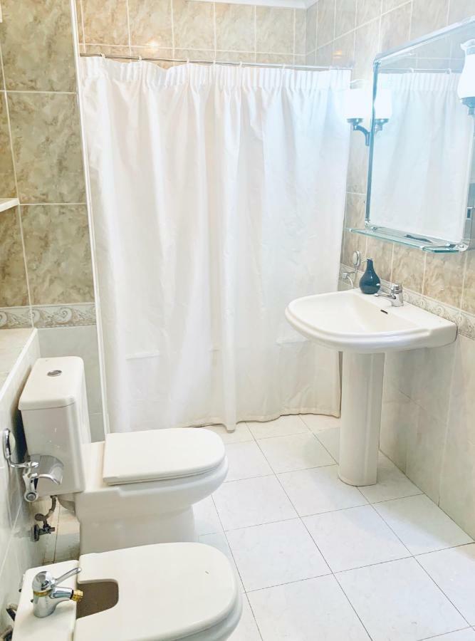 Twin Room,887769256:JPEG
