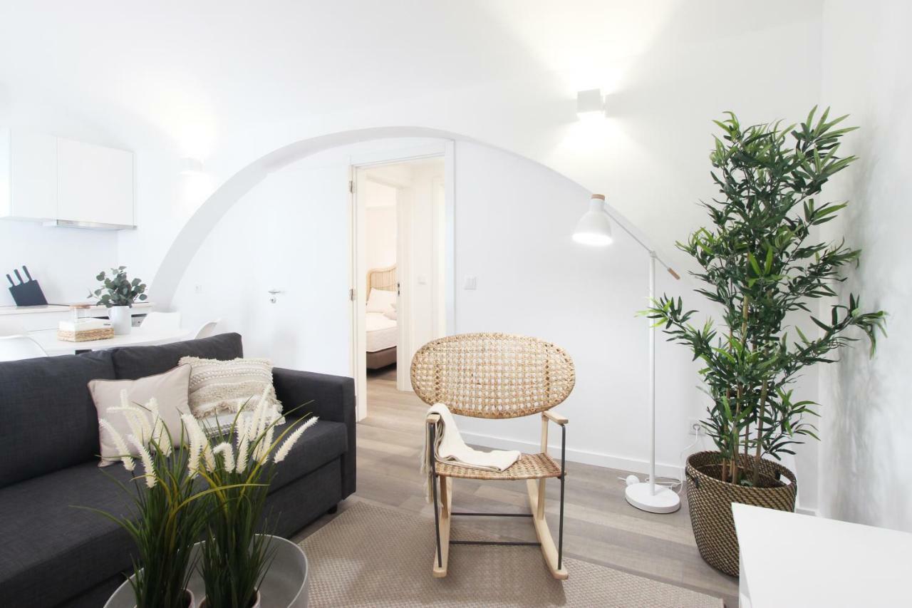 Two-Bedroom Apartment,890915431:JPEG