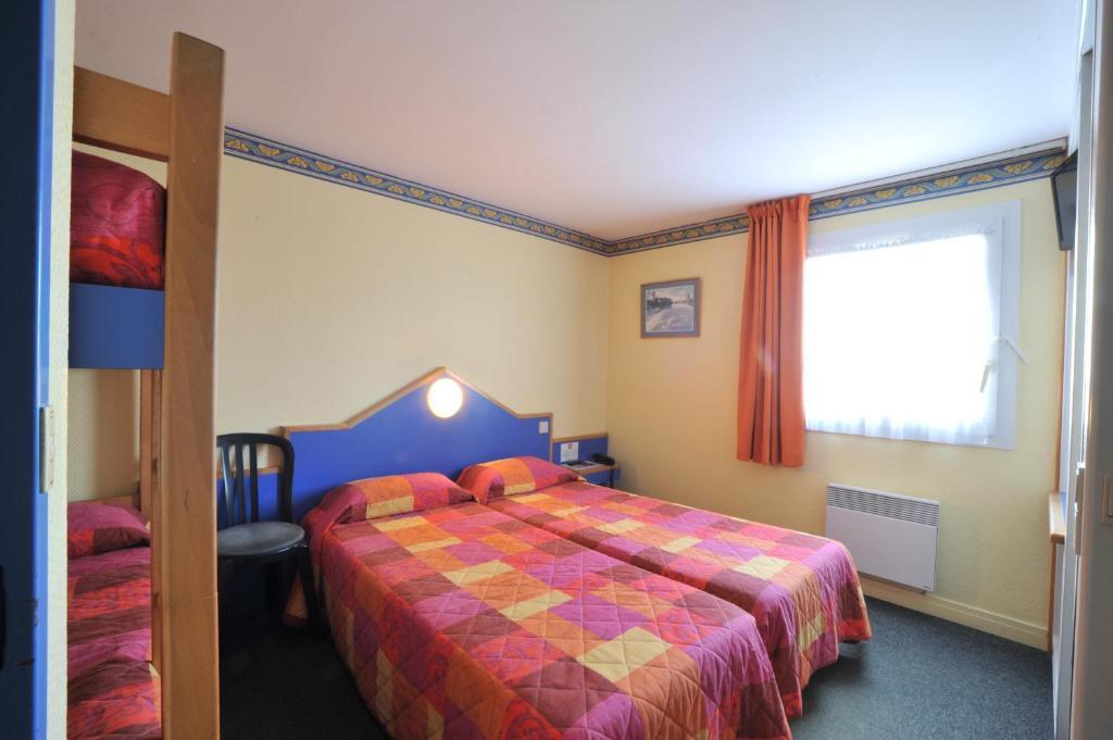 Chambre Quadruple (3 Adultes + 1 Enfant)