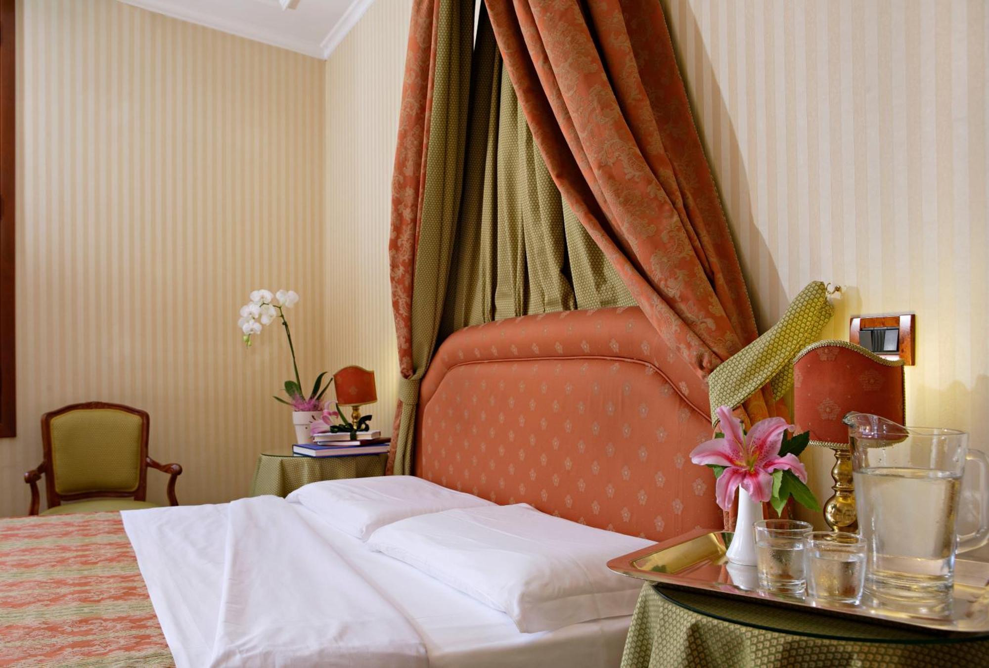 Double or Twin Room,1525683751:JPEG