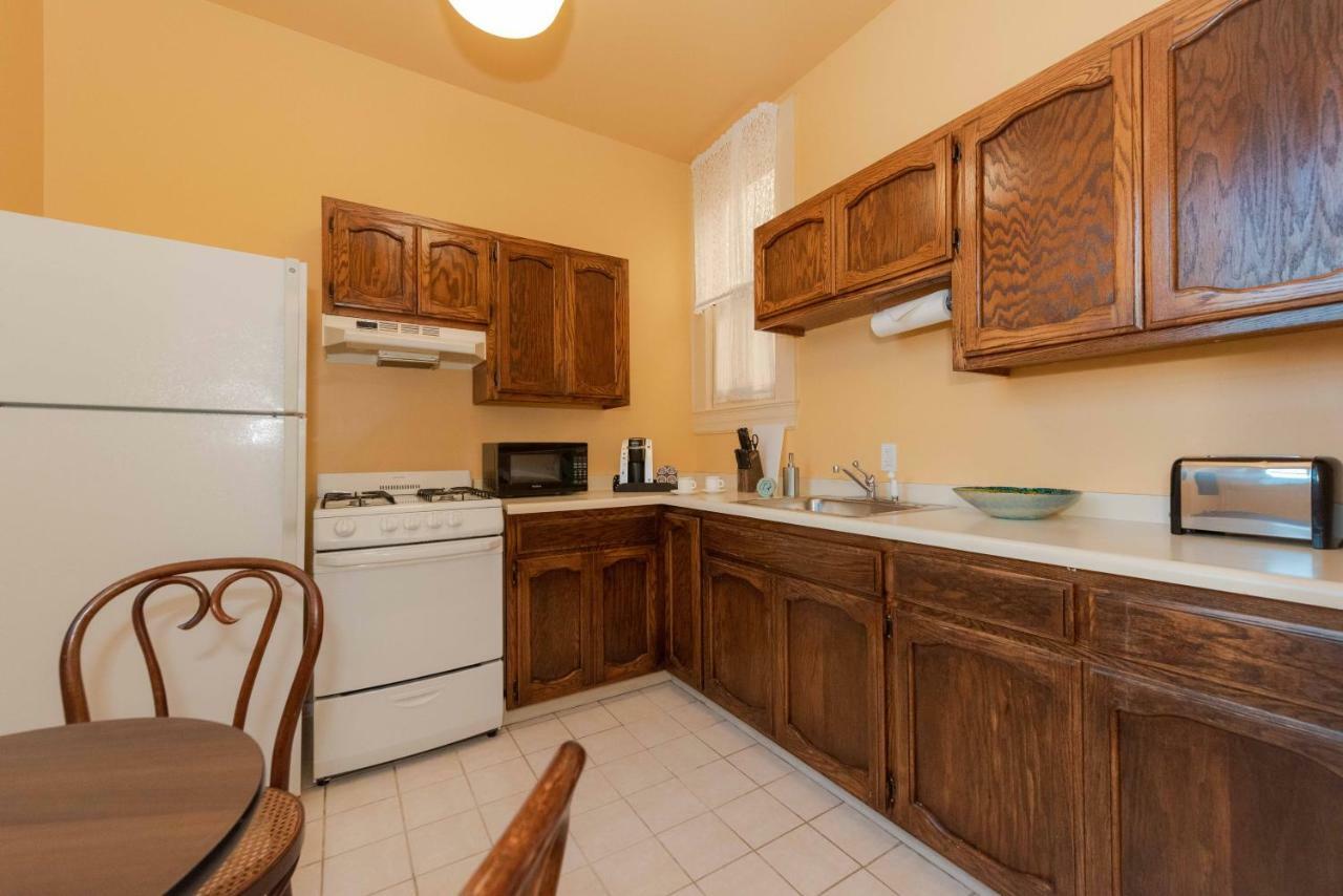 Two-Bedroom Suite,909476011:JPEG