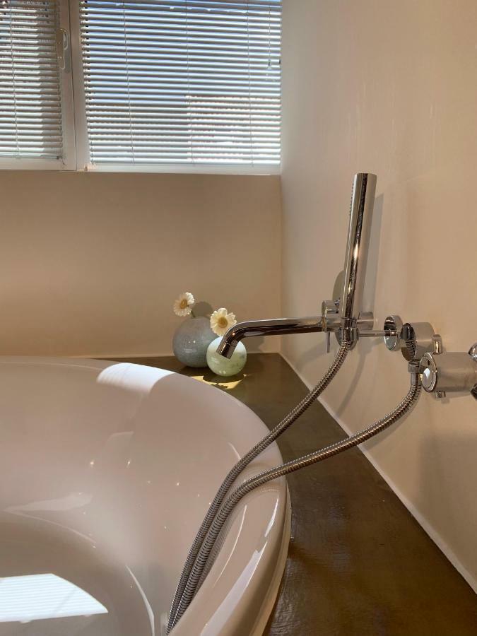 Standard Double Room with Bath and rain shower,912917515:JPEG