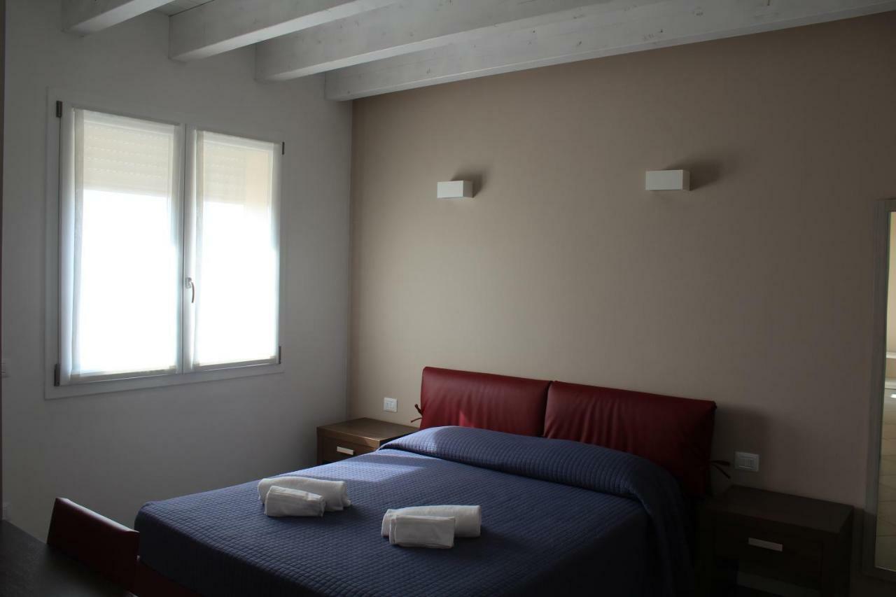 Basic Apartment - Second Floor,1363727957:JPEG