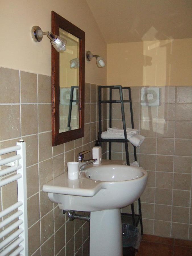 Deluxe Room,1549888420:JPEG