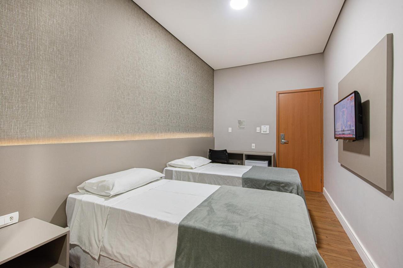 Quarto Duplo