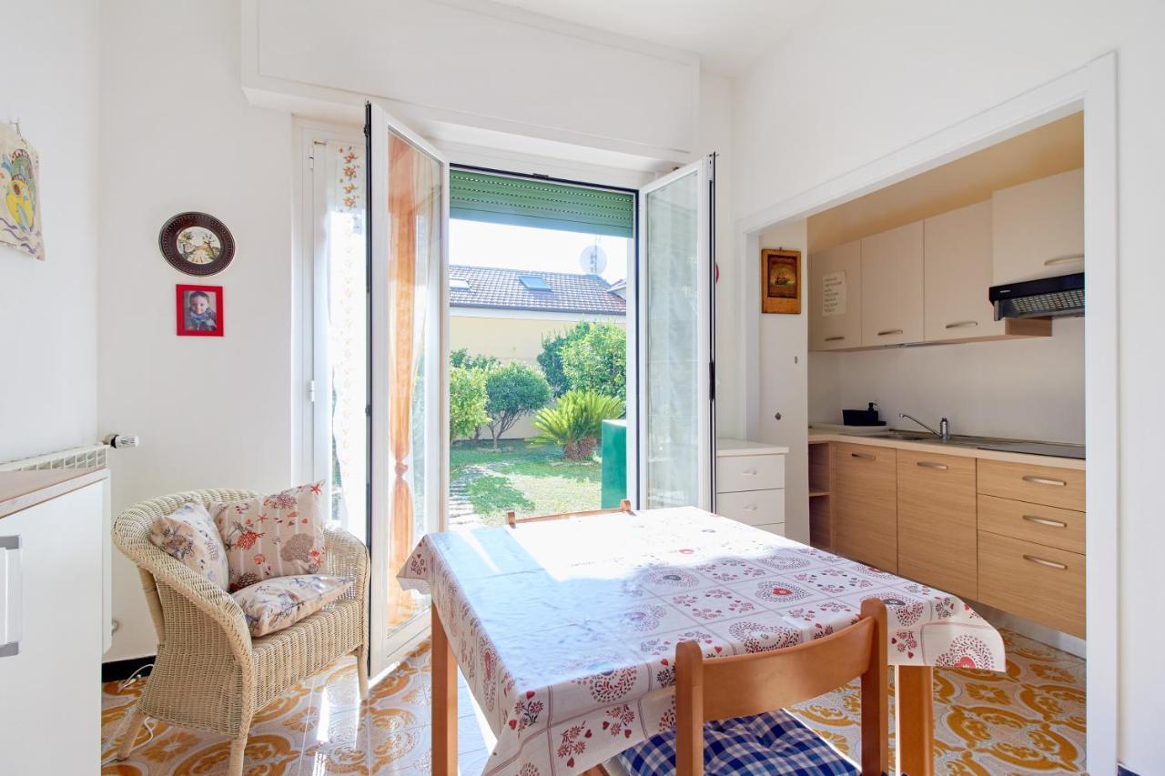 Quarto Duplo Económico com Casa de Banho Partilhada