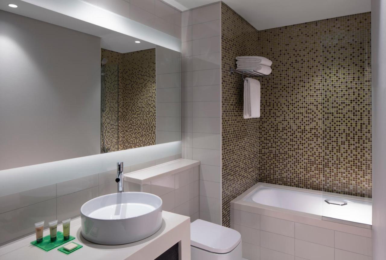 Twin Room with Sofa Bed with Free Breakfast & (15% discount on F&B , SPA and Laundry),1118452071:JPEG