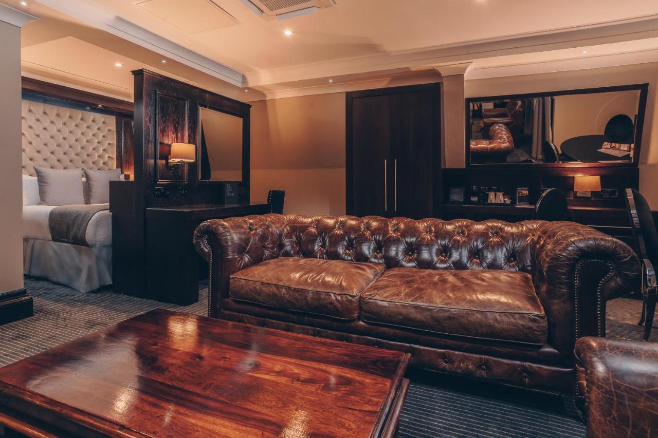 City Penthouse,943187311:JPEG
