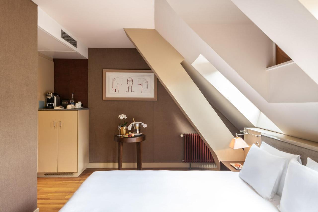 Quarto Queen com Vista Jardim