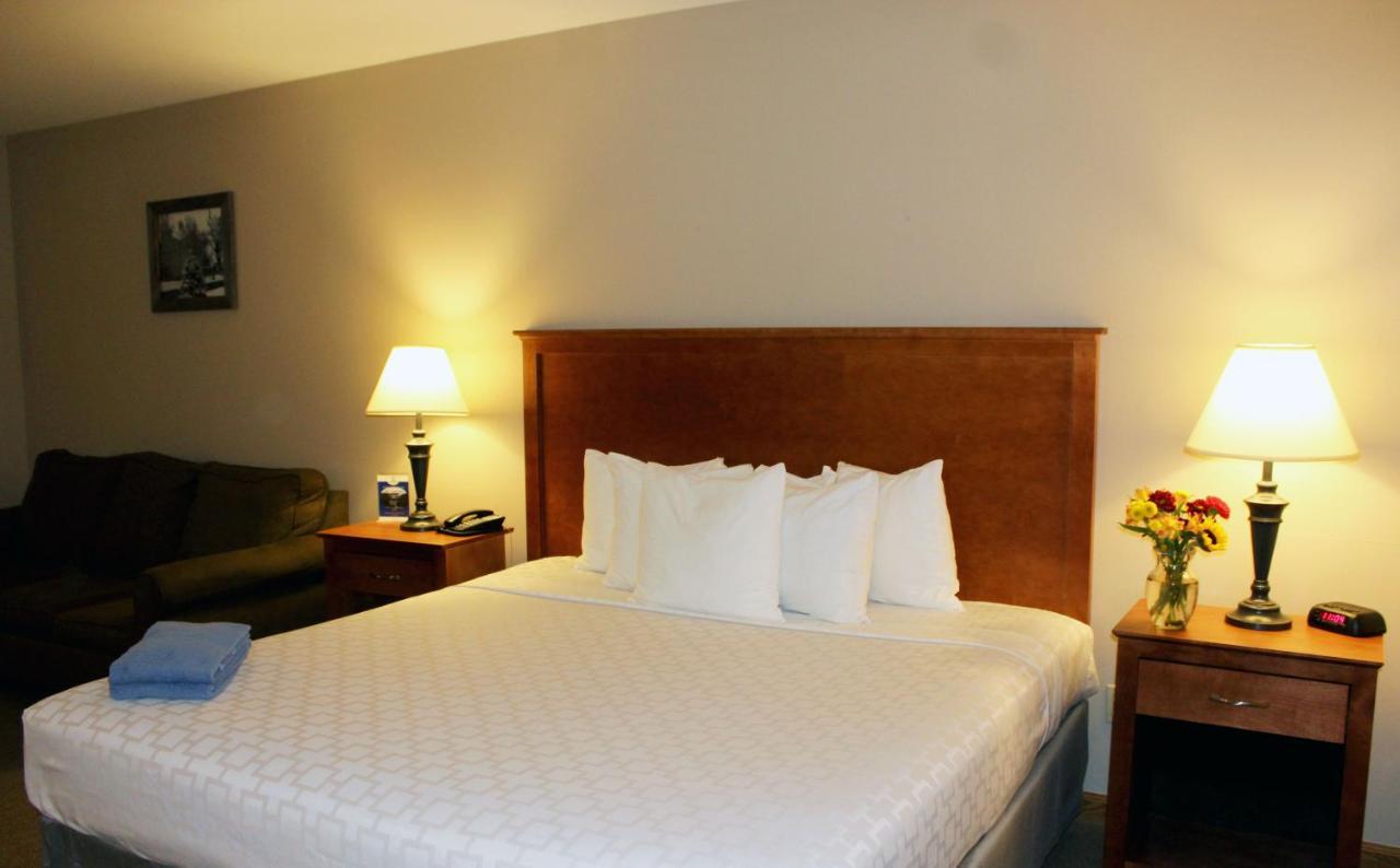 King Suite with Spa Bath