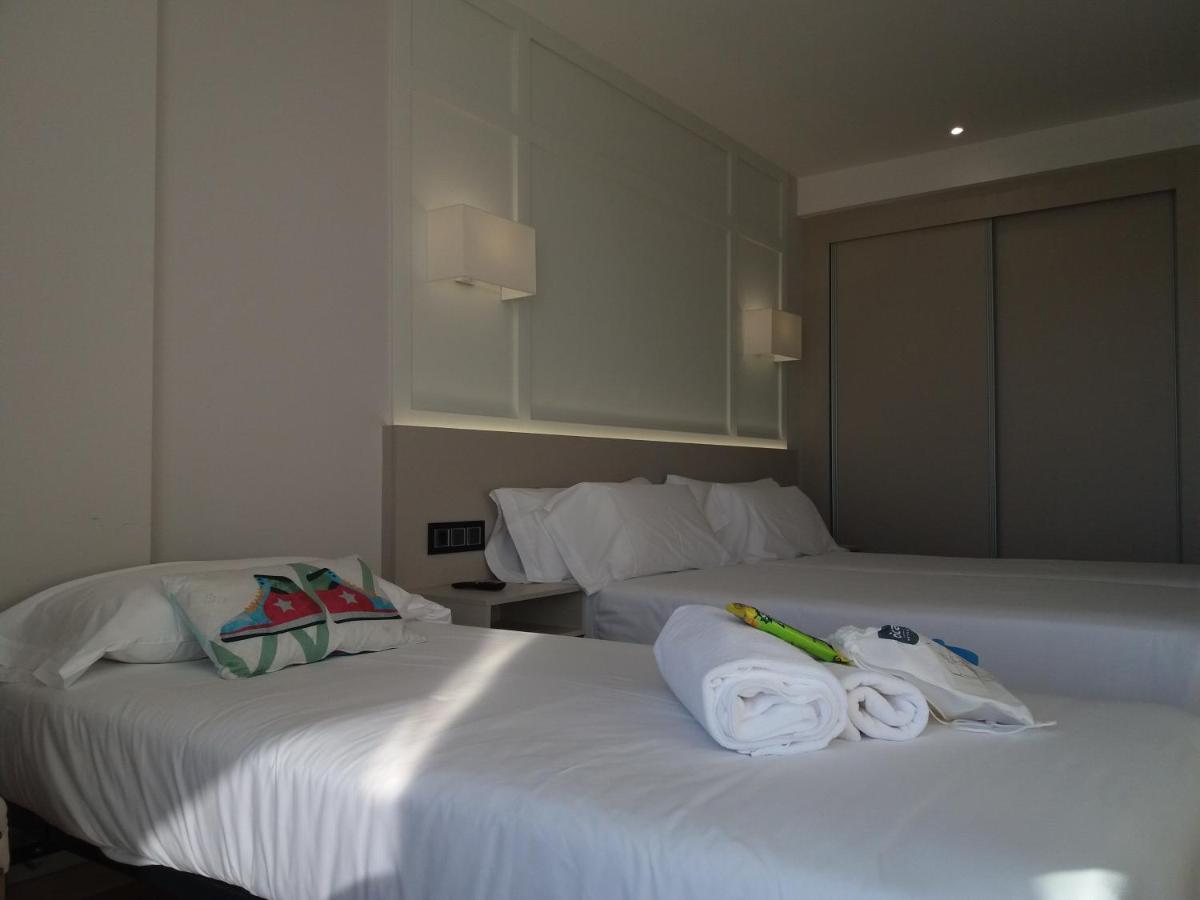 Habitación Doble con cama supletoria (2 adultos + 1 niño)
