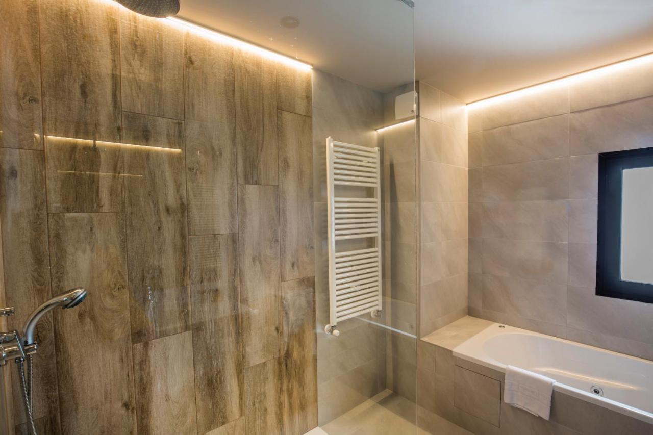 Chambre Lit King-Size avec Baignoire Spa
