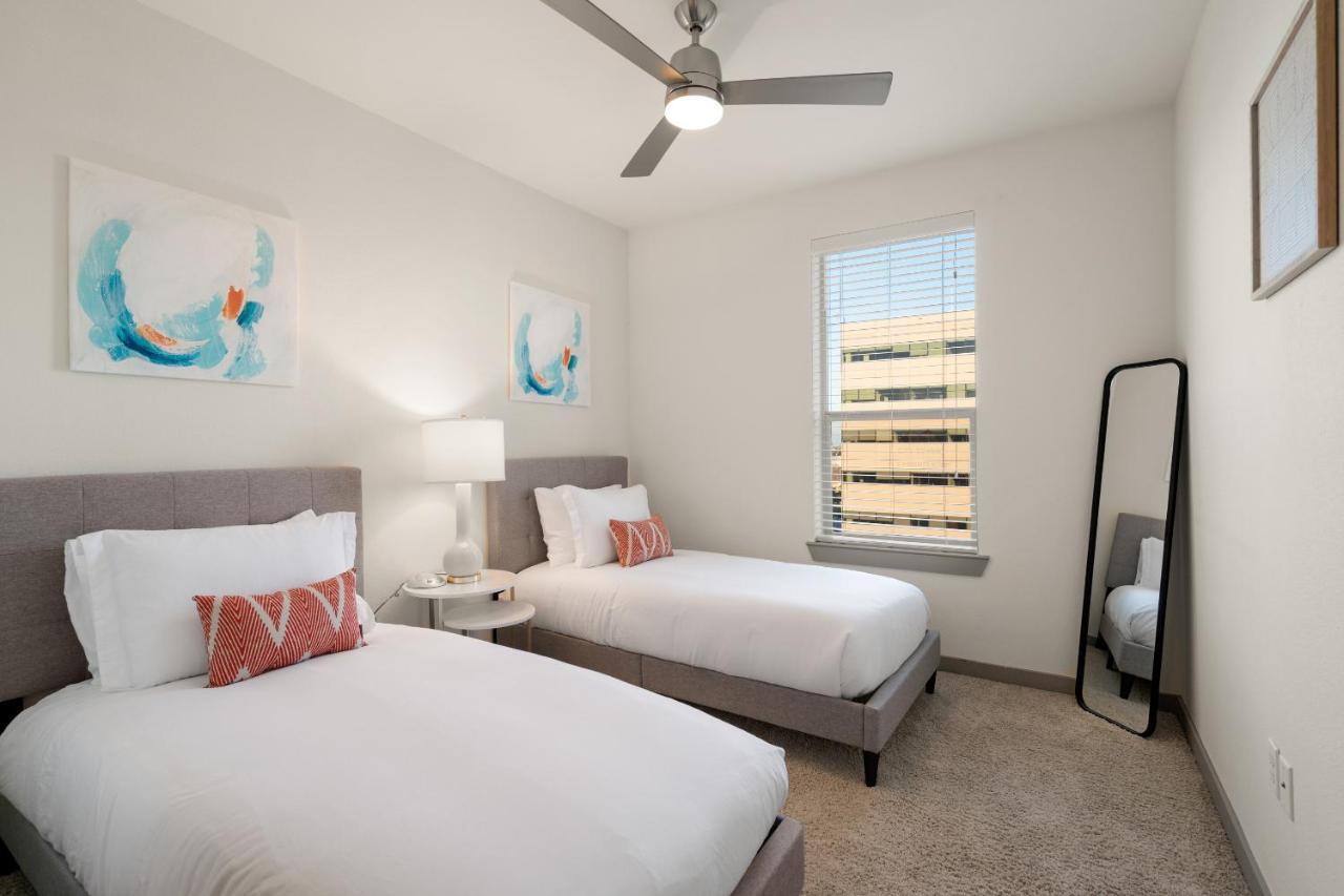 Two-Bedroom Apartment (Self Check-in with Virtual Front Desk)