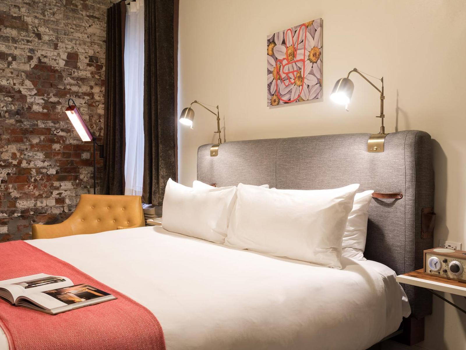 Deluxe Queen Room