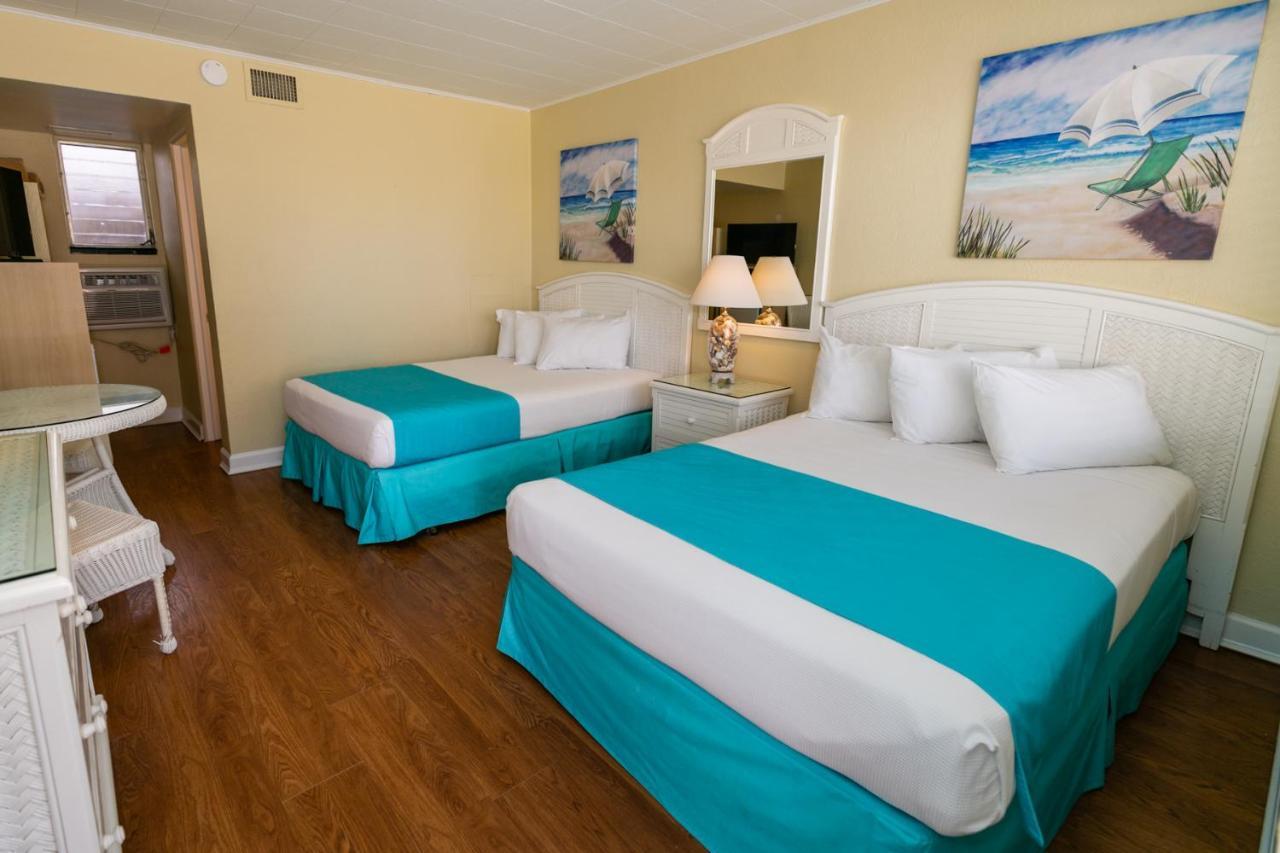 Standard Room with Two Double Beds