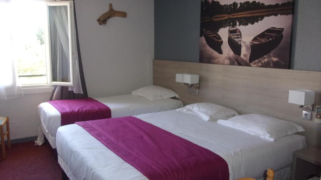 Triple Room (1 Double Bed + 1 Single Bed),830299292:JPEG
