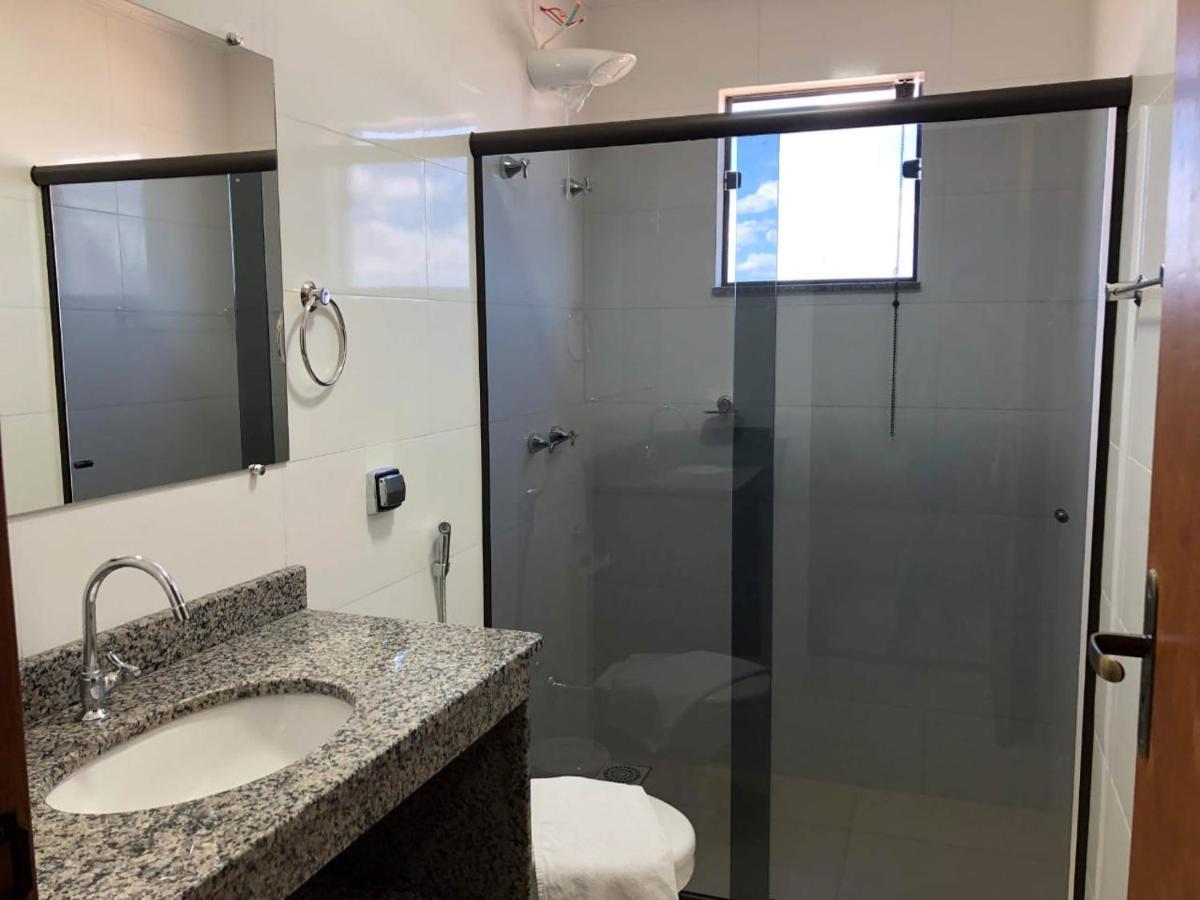 Quarto Standard com Cama de Casal ou 2 de Solteiro