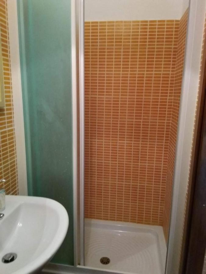 Quarto Duplo com Casa de Banho Privativa