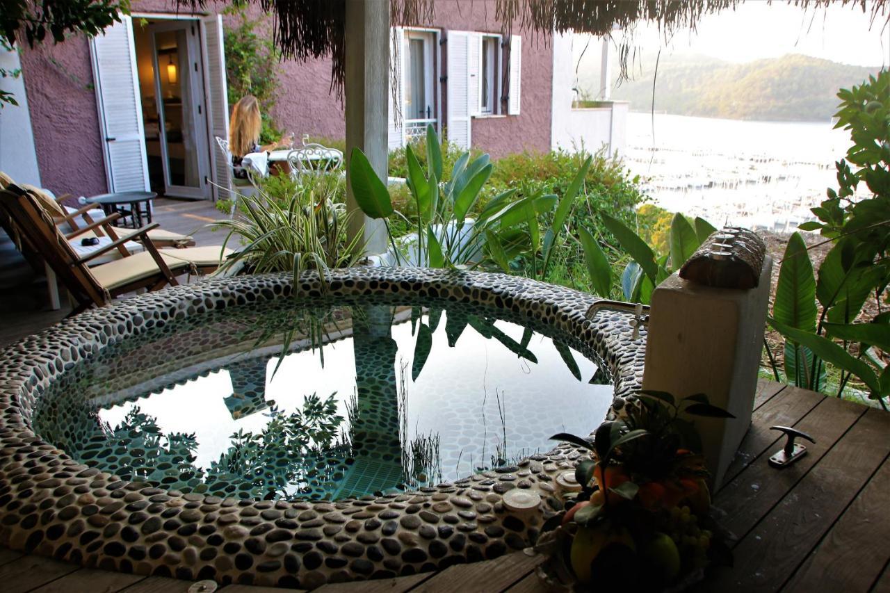 Deluxe Suite Sea View with Jacuzzi,1274902375:JPEG