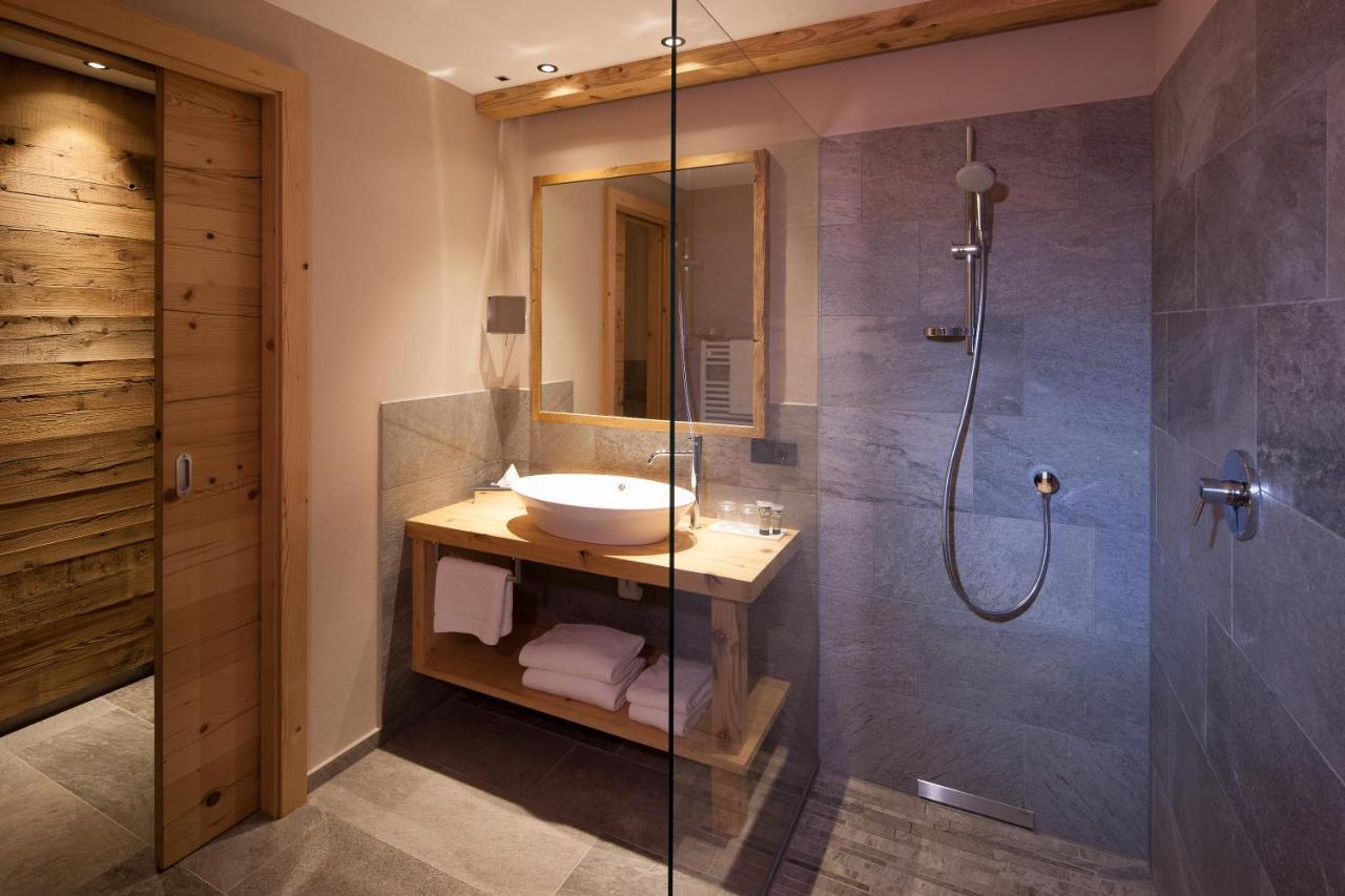 Junior Suite,1588110134:JPEG